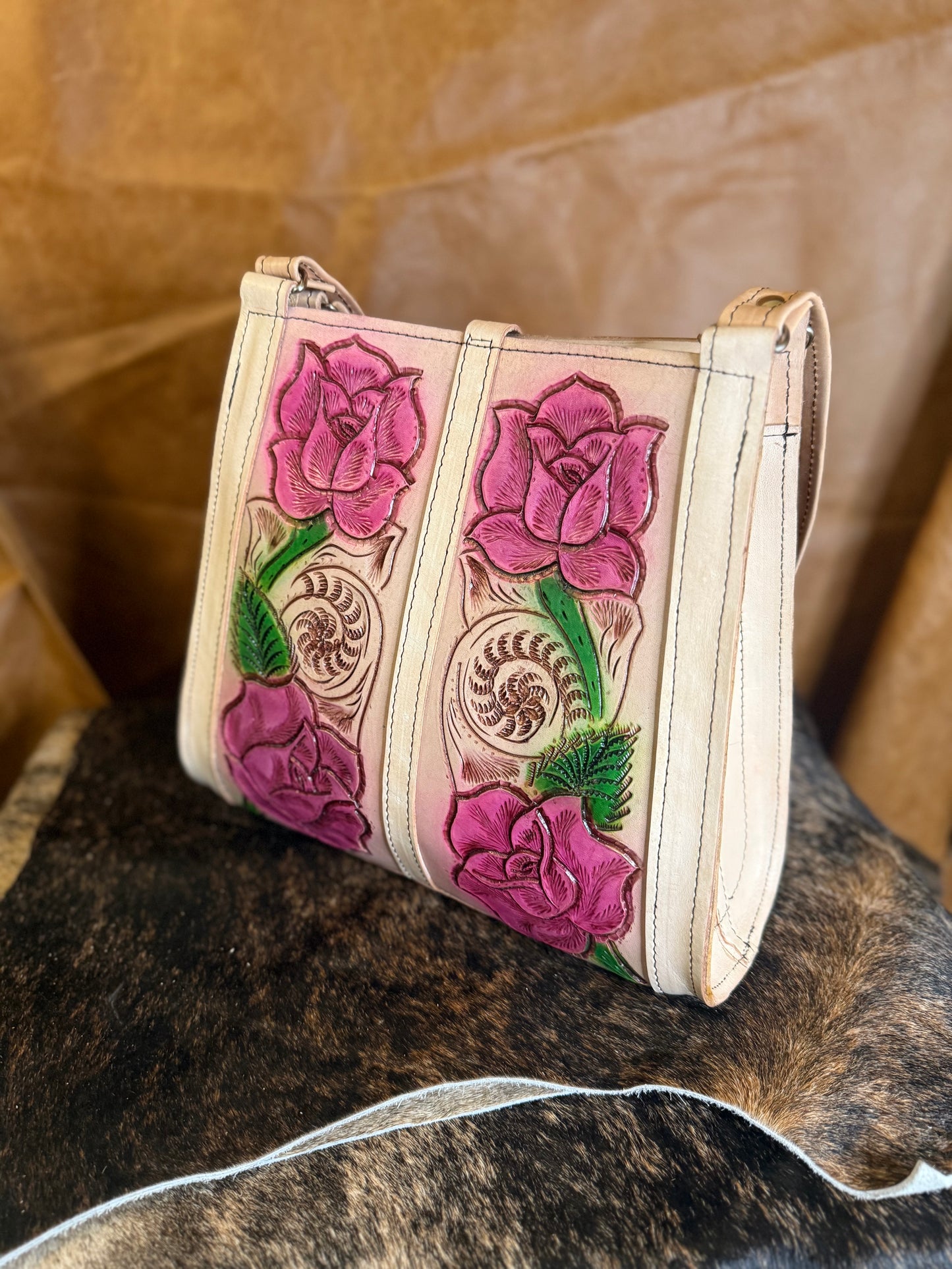 BOLSA DE PIEL ROSAS GRANDE