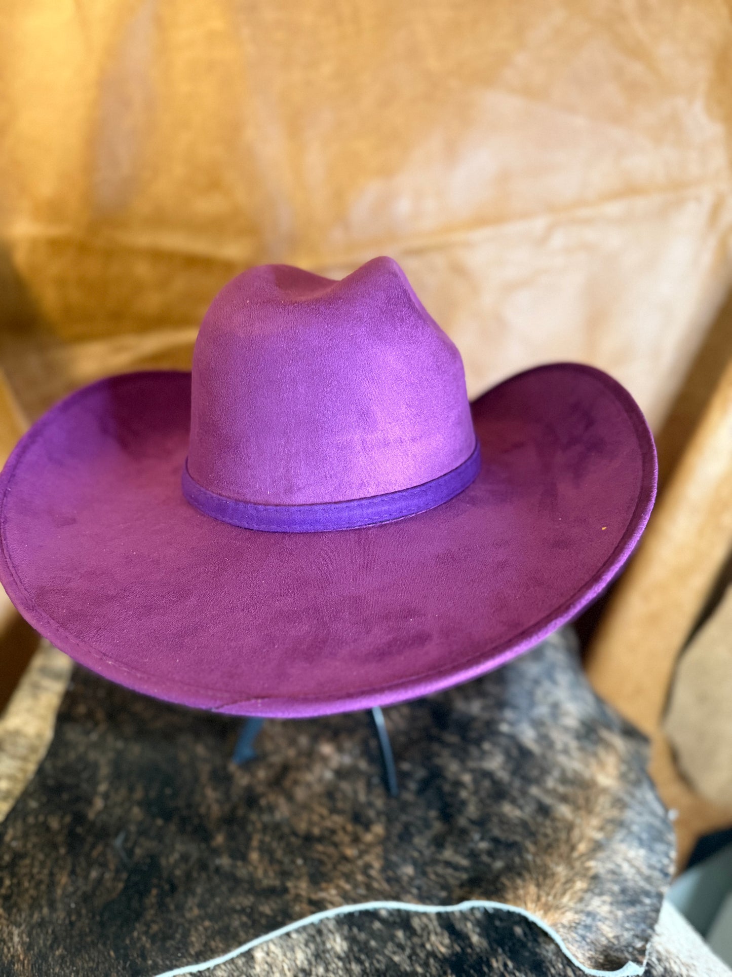 PURPLE SUEDE HAT