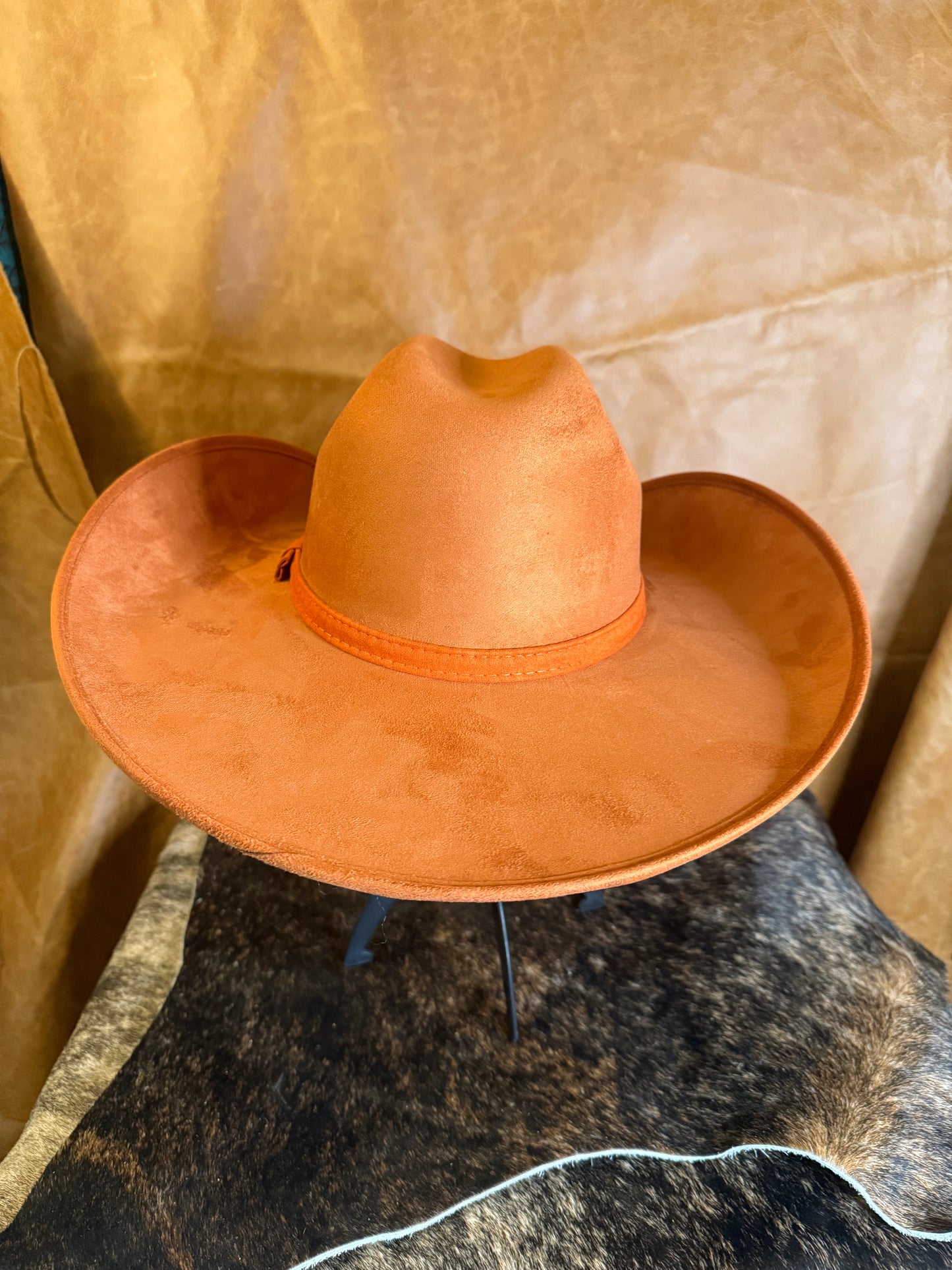 ORANGE SUEDE HAT