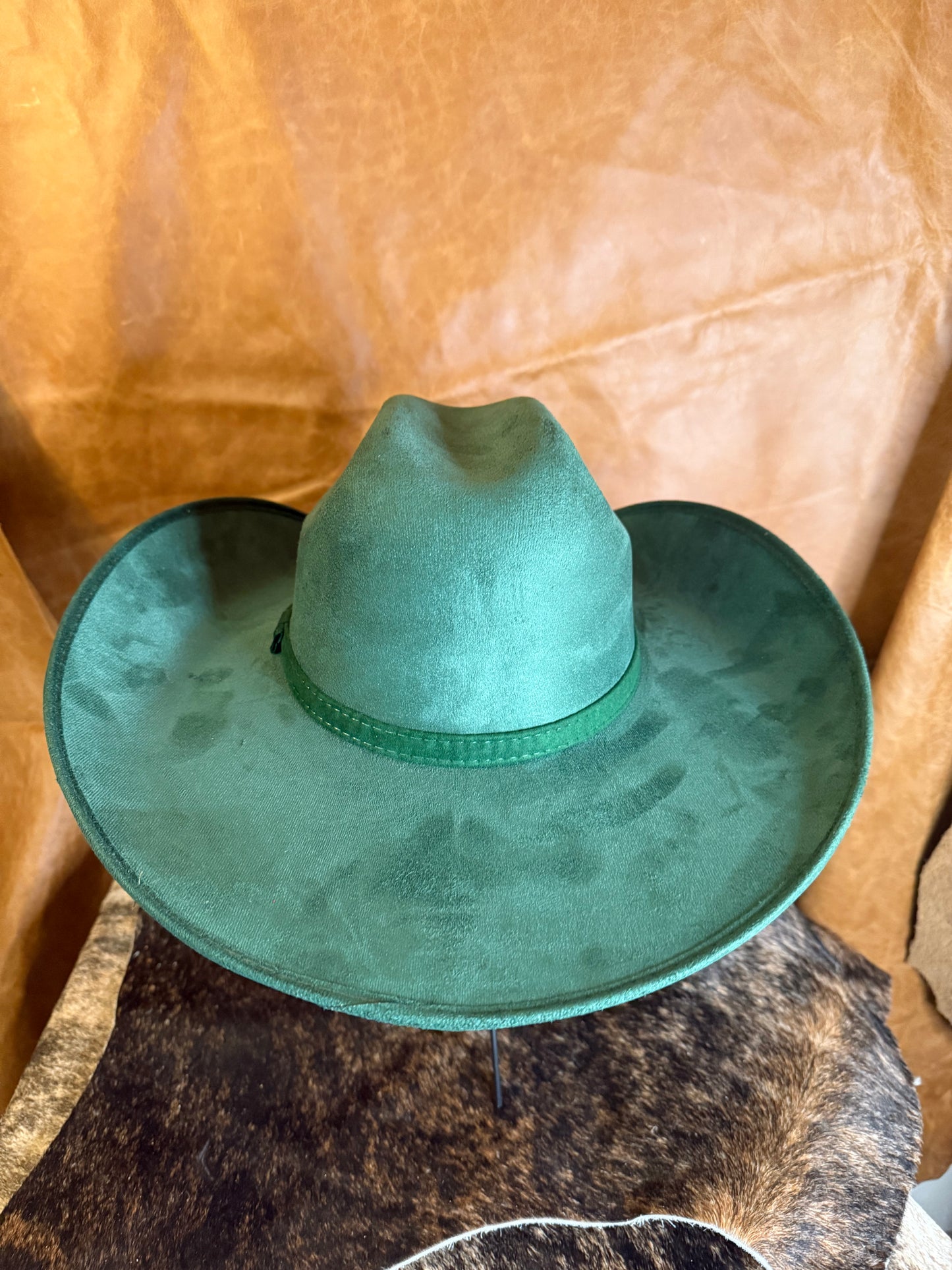 GREEN SUEDE HAT