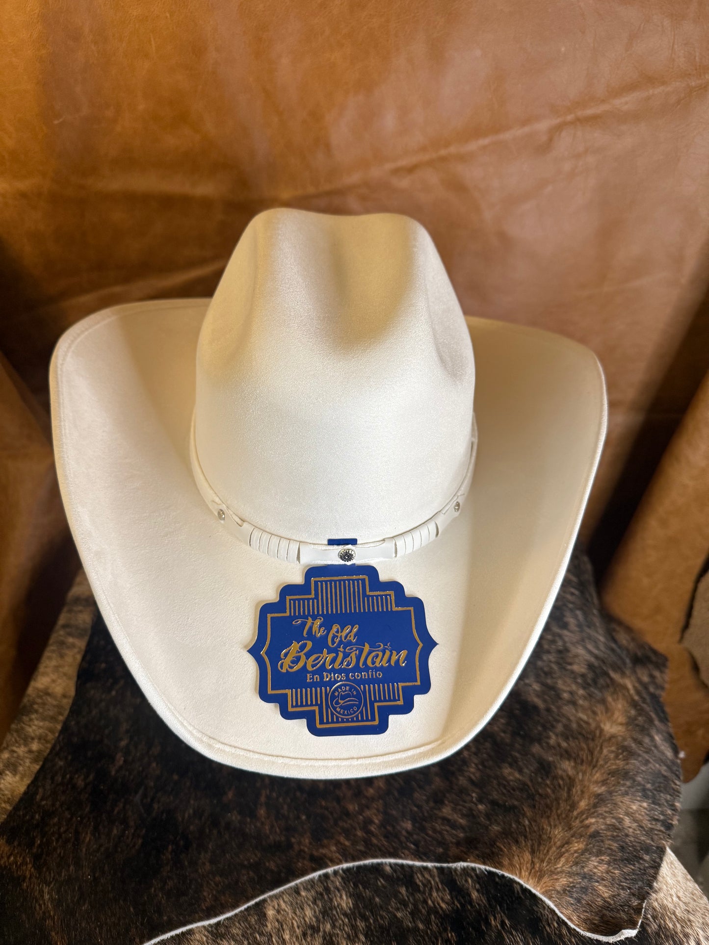 WHITE SUEDE HAT