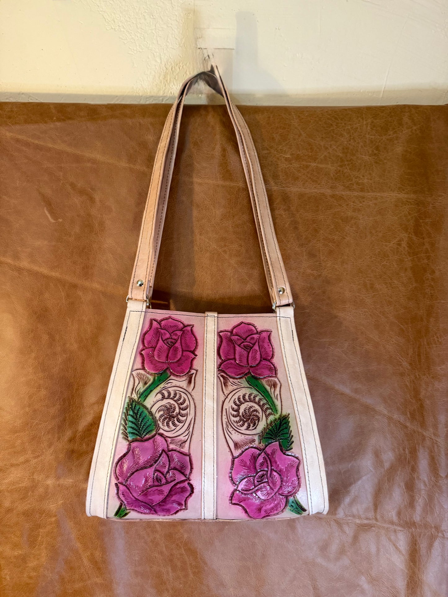 BOLSA DE PIEL ROSAS GRANDE