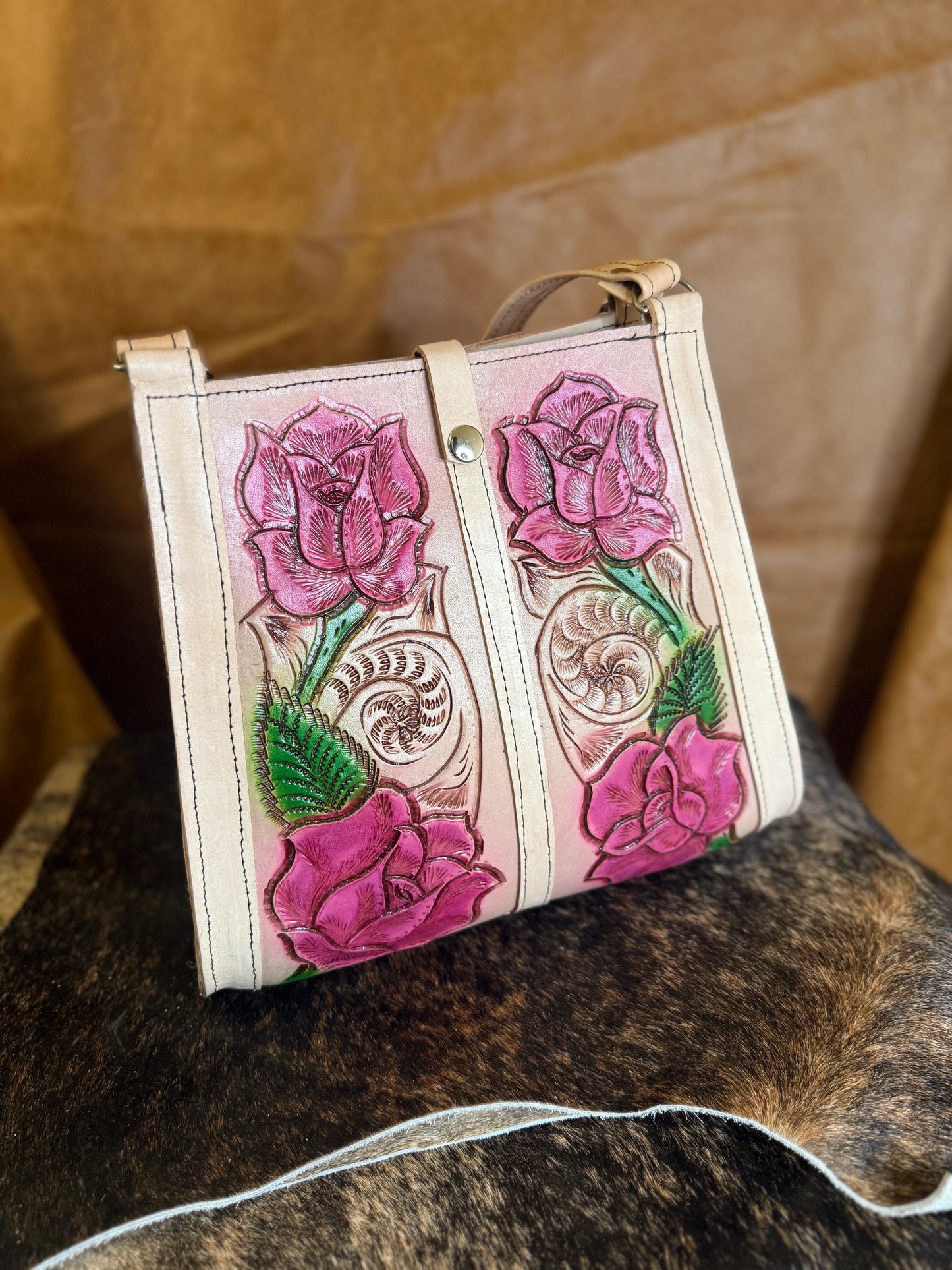 BOLSA DE PIEL ROSAS GRANDE