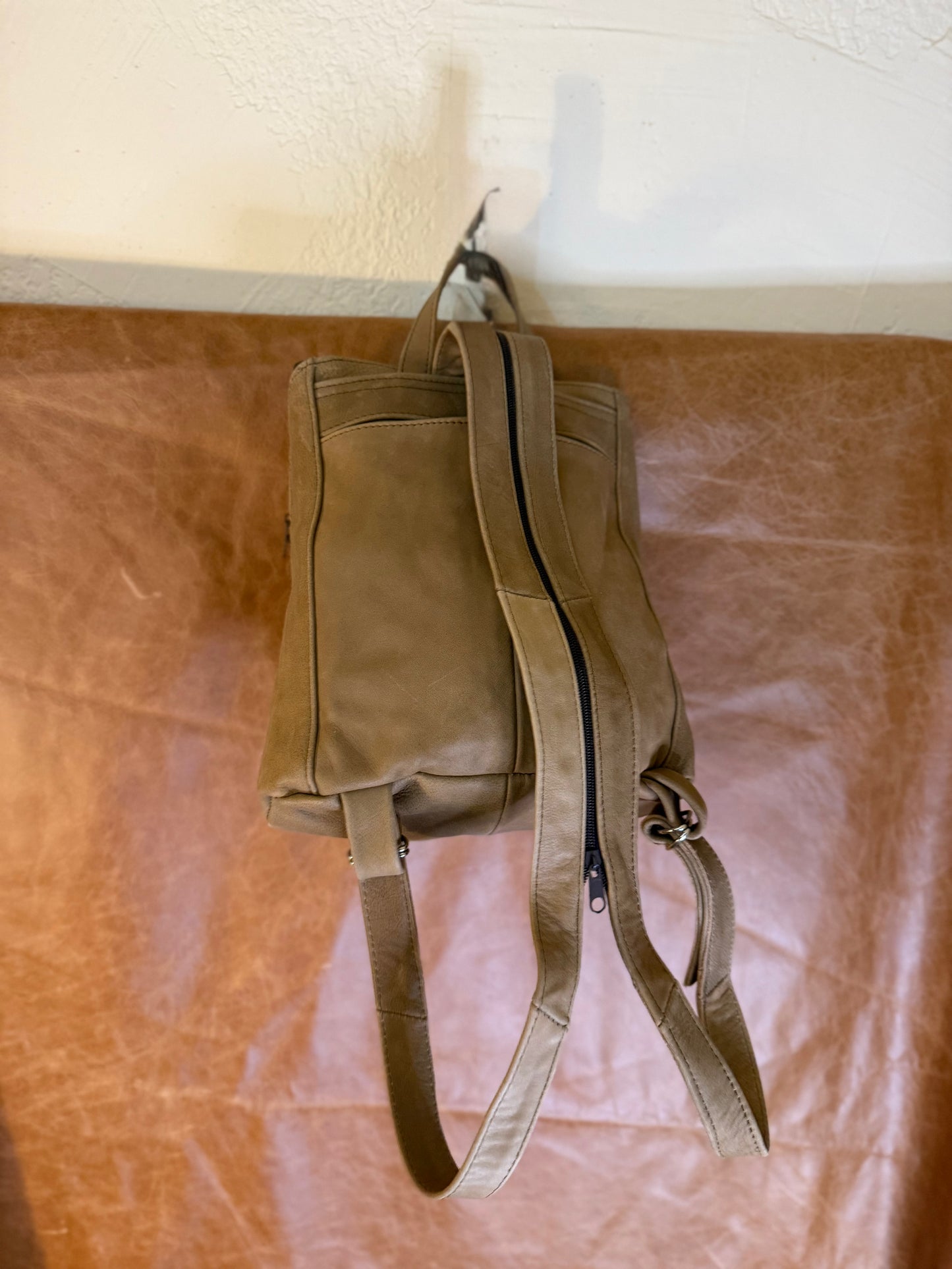 MOCHILAS DE PIEL