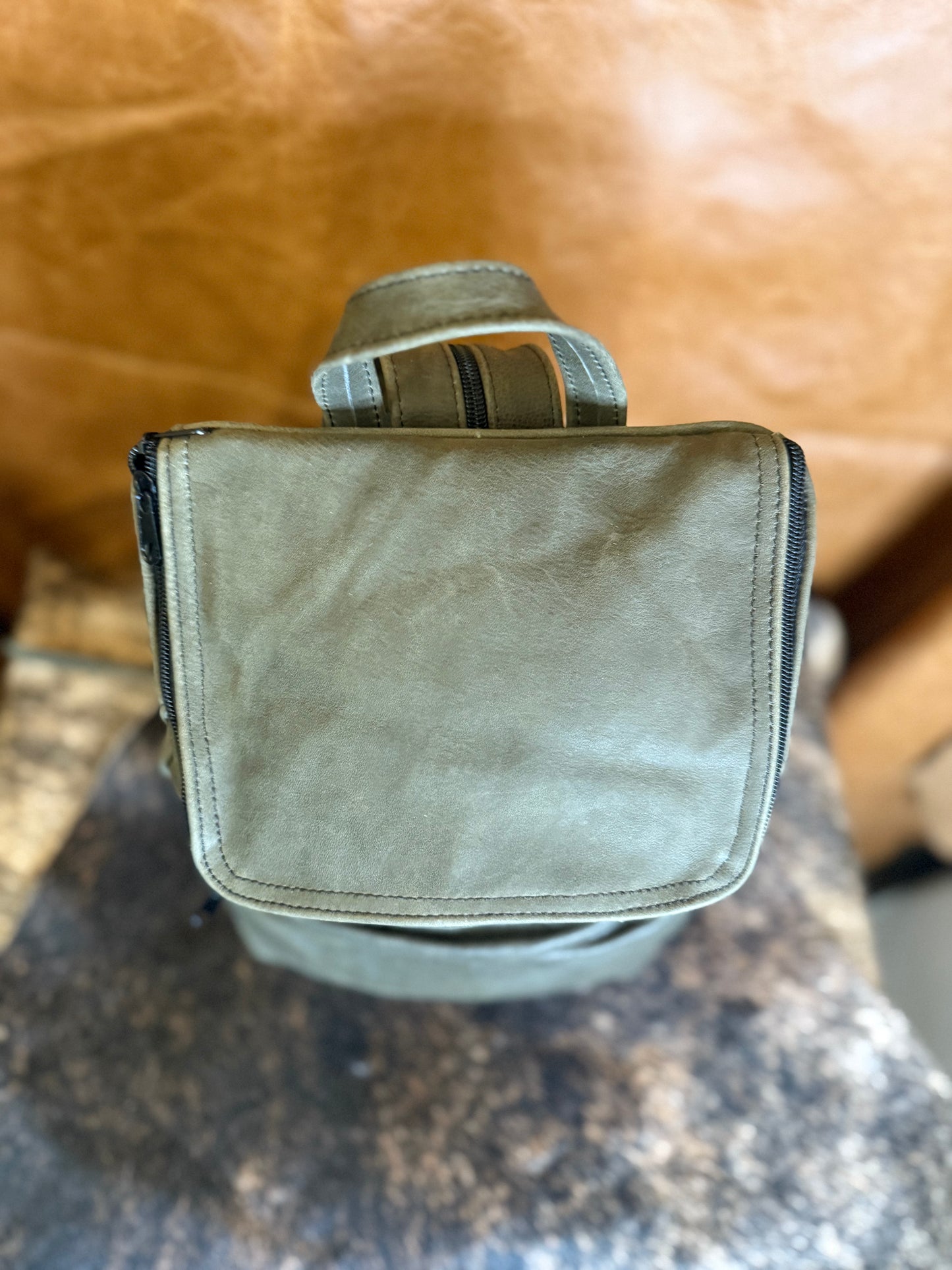MOCHILAS DE PIEL