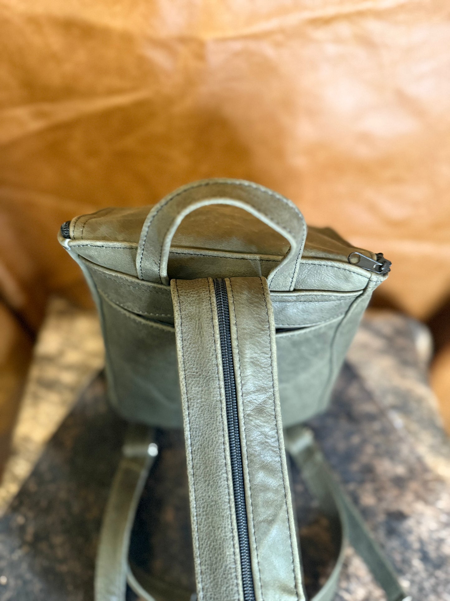 MOCHILAS DE PIEL