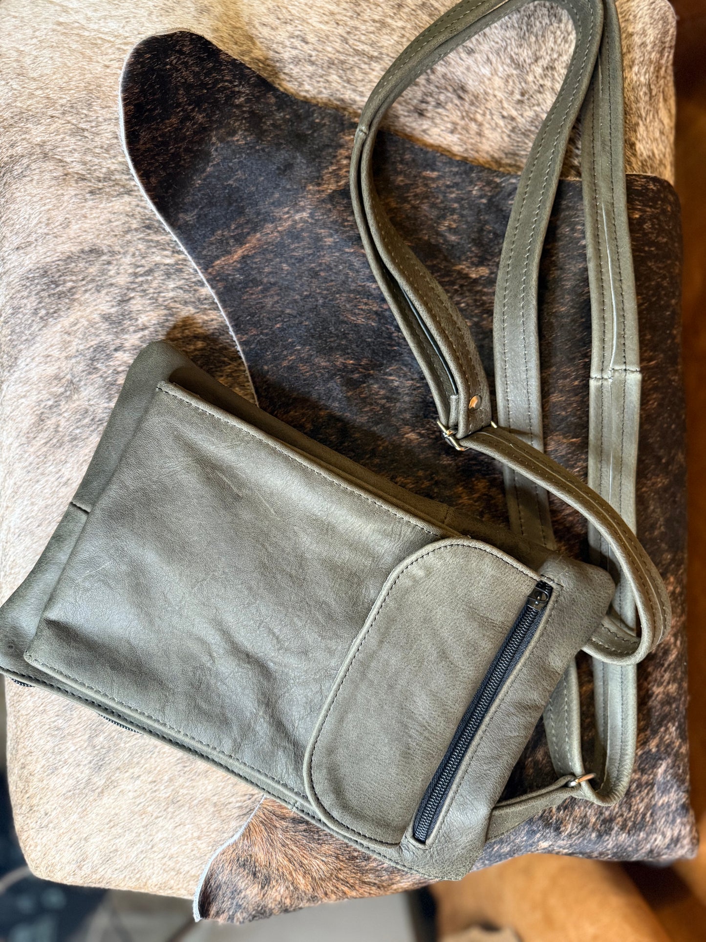 CROSSBODY LEATHER BAG